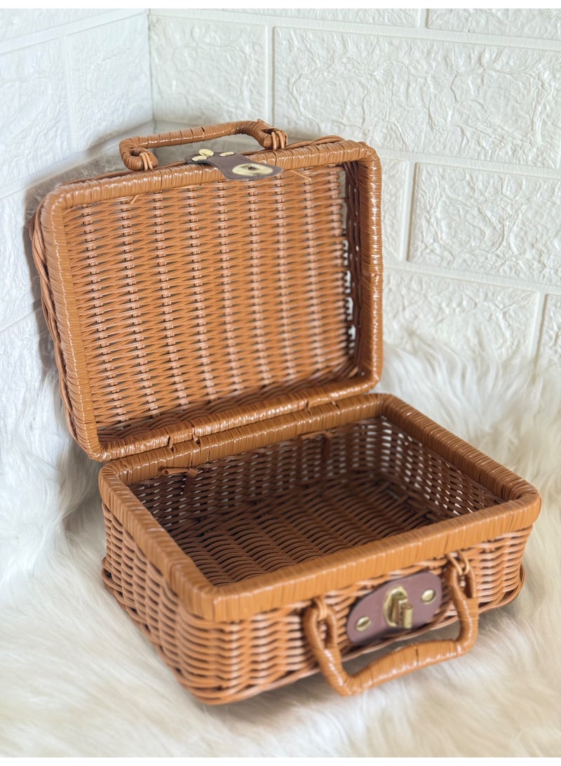 Handwoven Bamboo Trunk Gift Box with Lid – Premium Natural Storage & Luxury Hamper Packaging – 22x17x11 cm - Image 1
